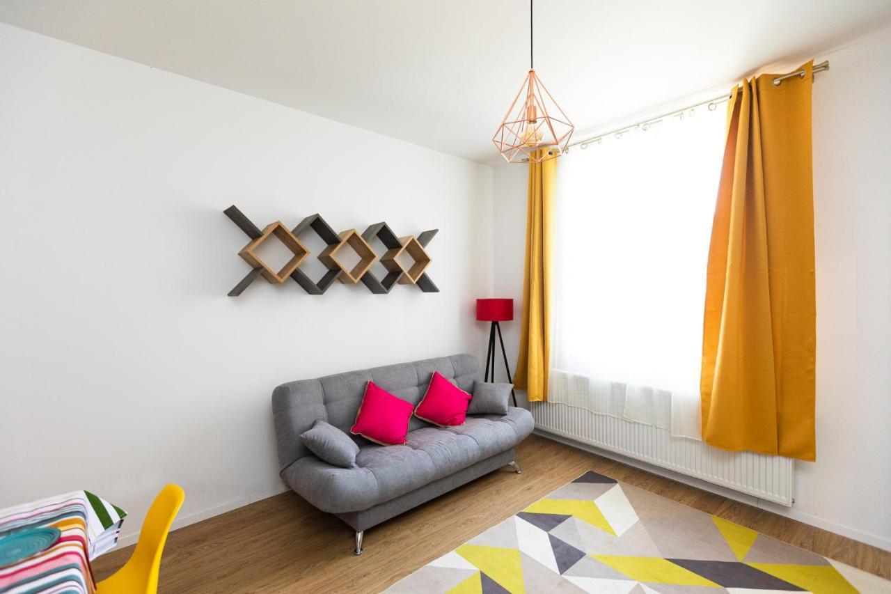 Colorful & Cozy Condo Cluj-Napoca Esterno foto