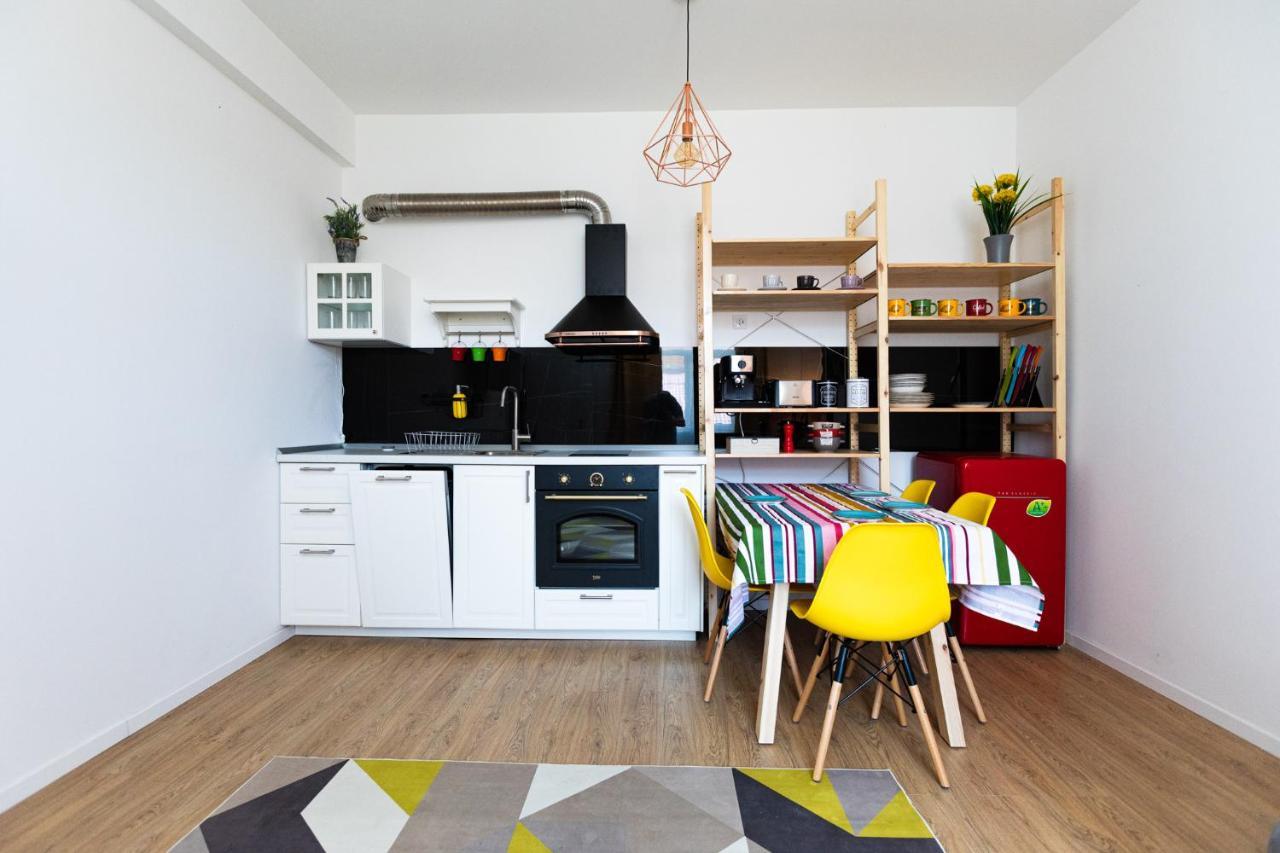 Colorful & Cozy Condo Cluj-Napoca Esterno foto